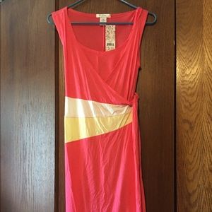 Maternity/nursing wrap dress